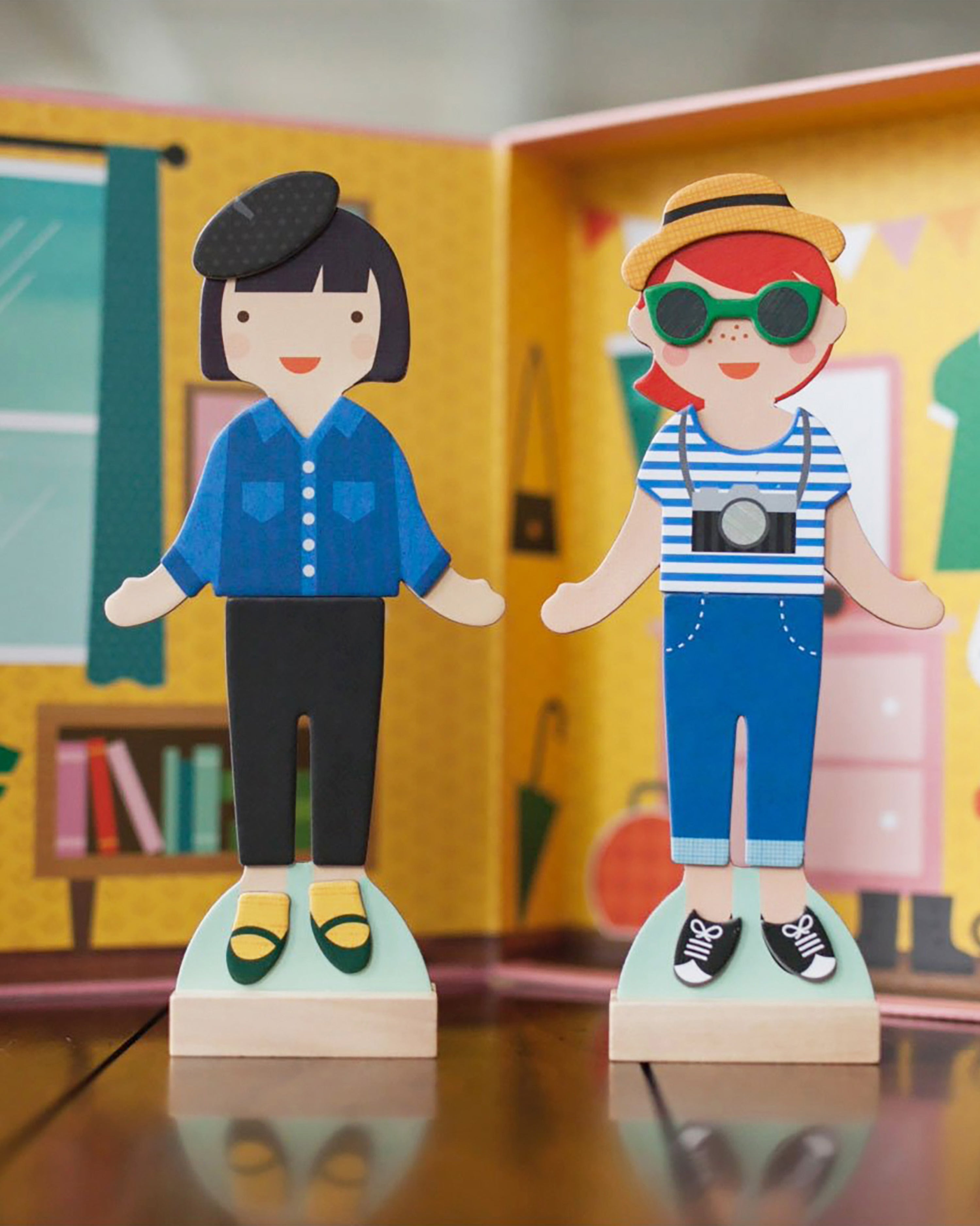 Best Friends Magnetic Dress Up