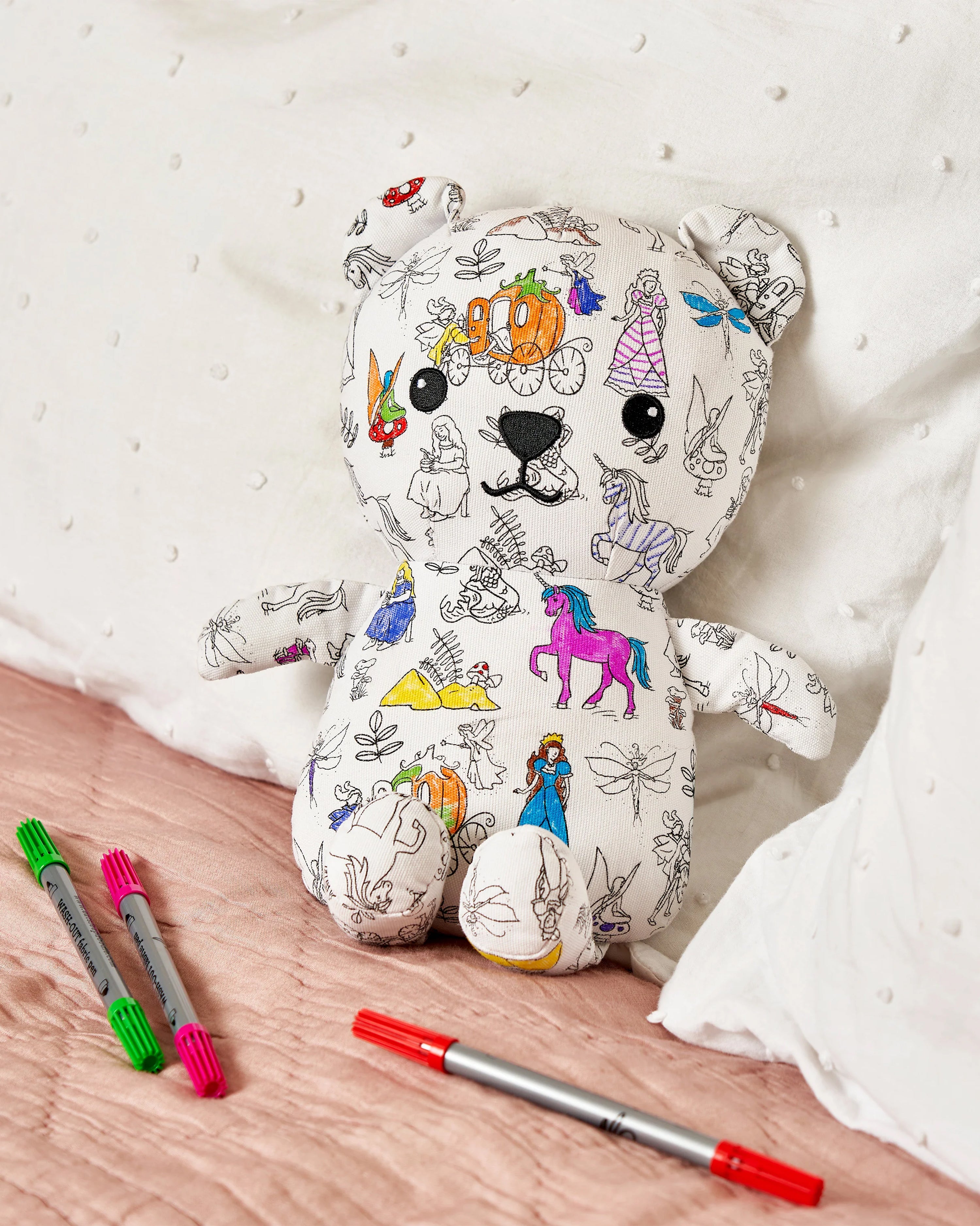 Colour-in Fairytale Artie Bear