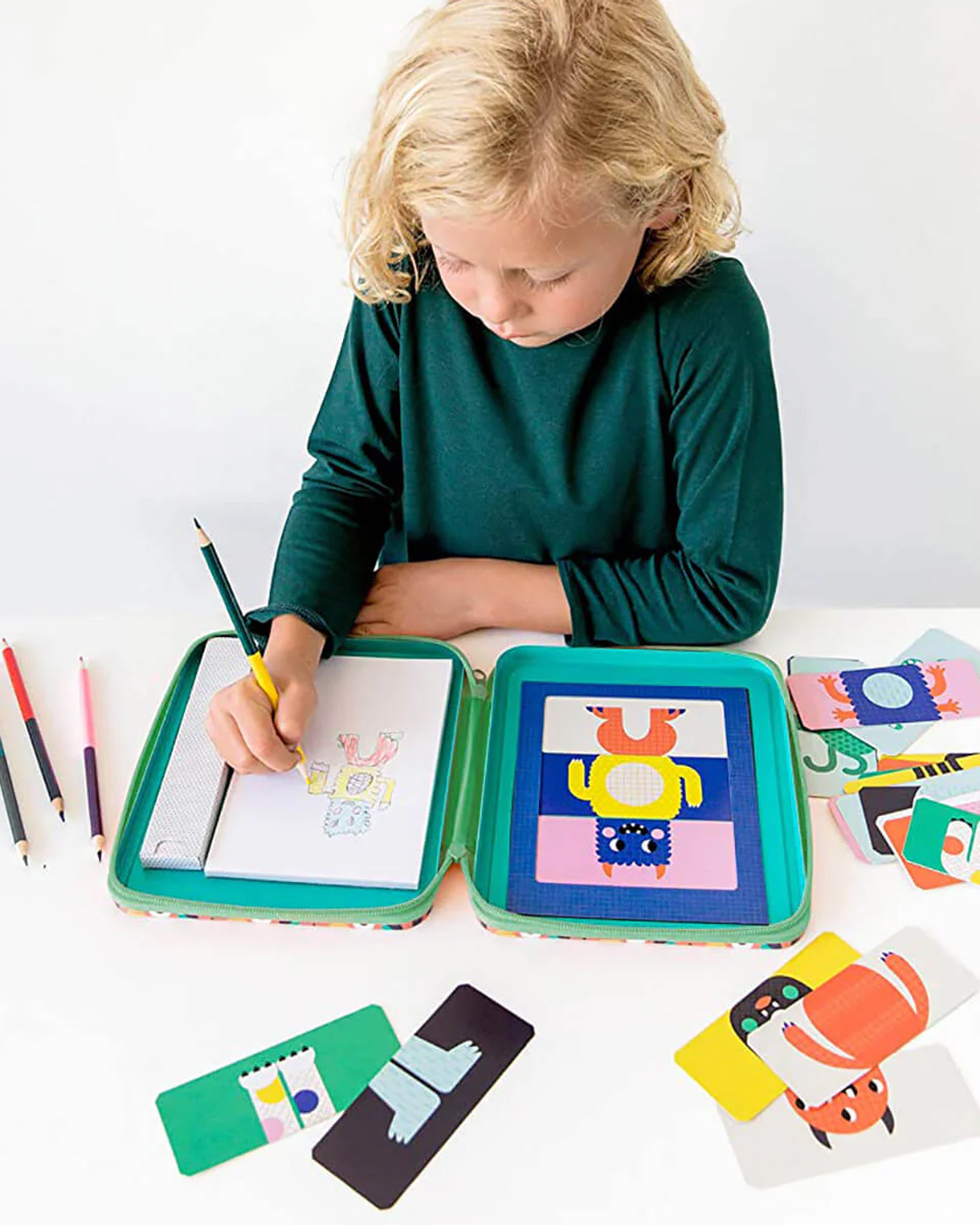 Design + Draw Fashionistas