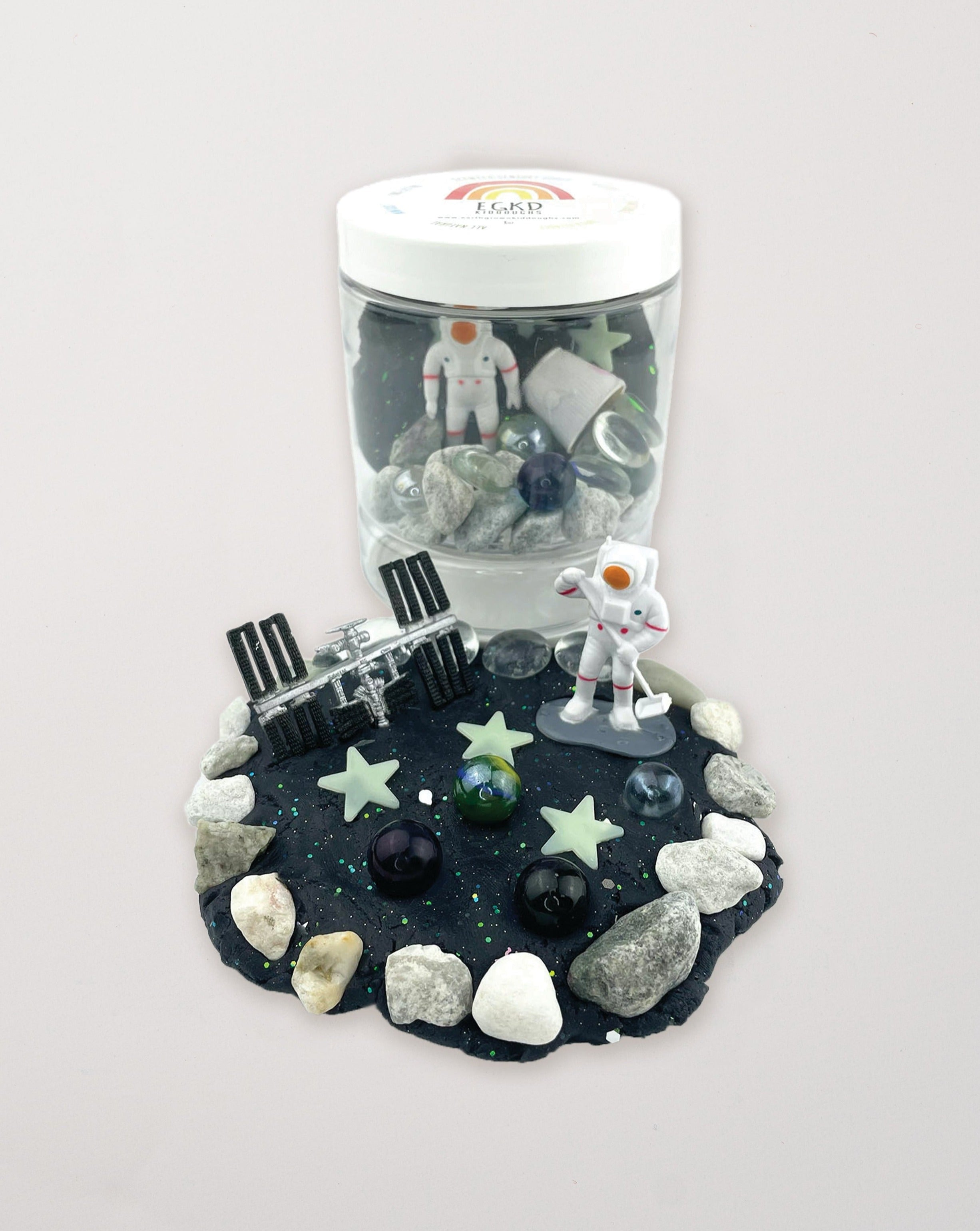 Dough-To-Go Kit/Space Scented