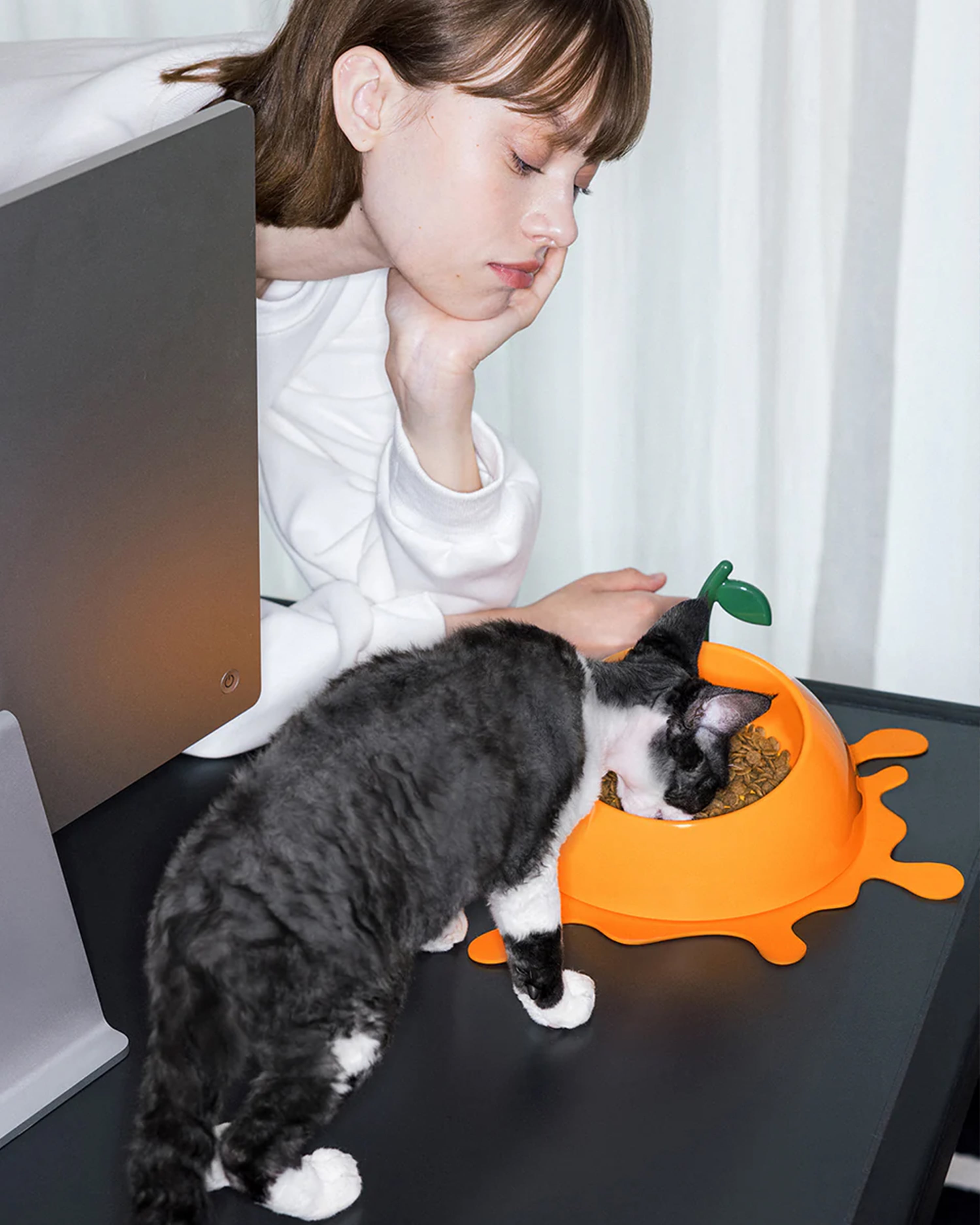 Juicy Tangerine Pet Bowl, Spoon & Mat Set