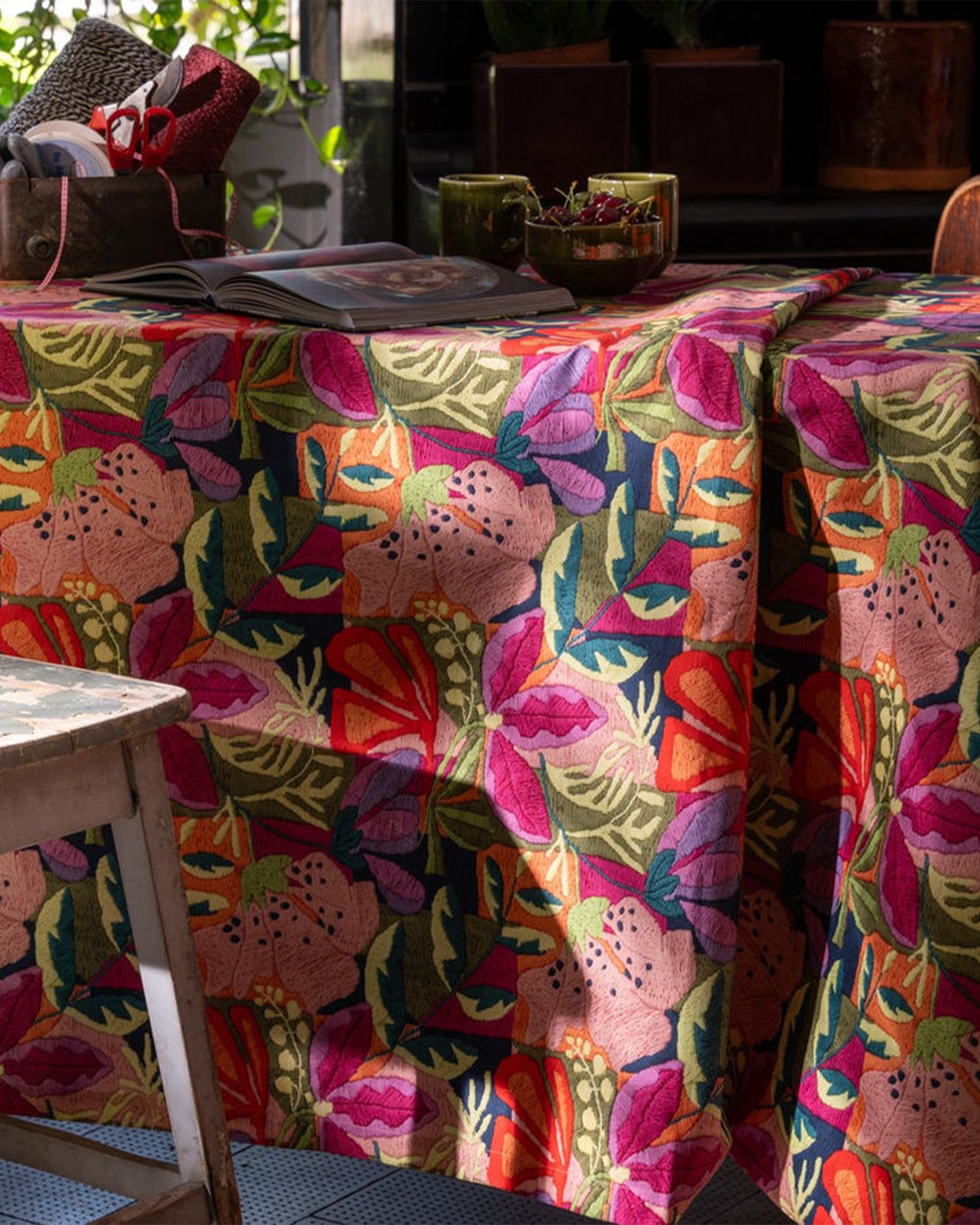 Kiriku Tablecloth