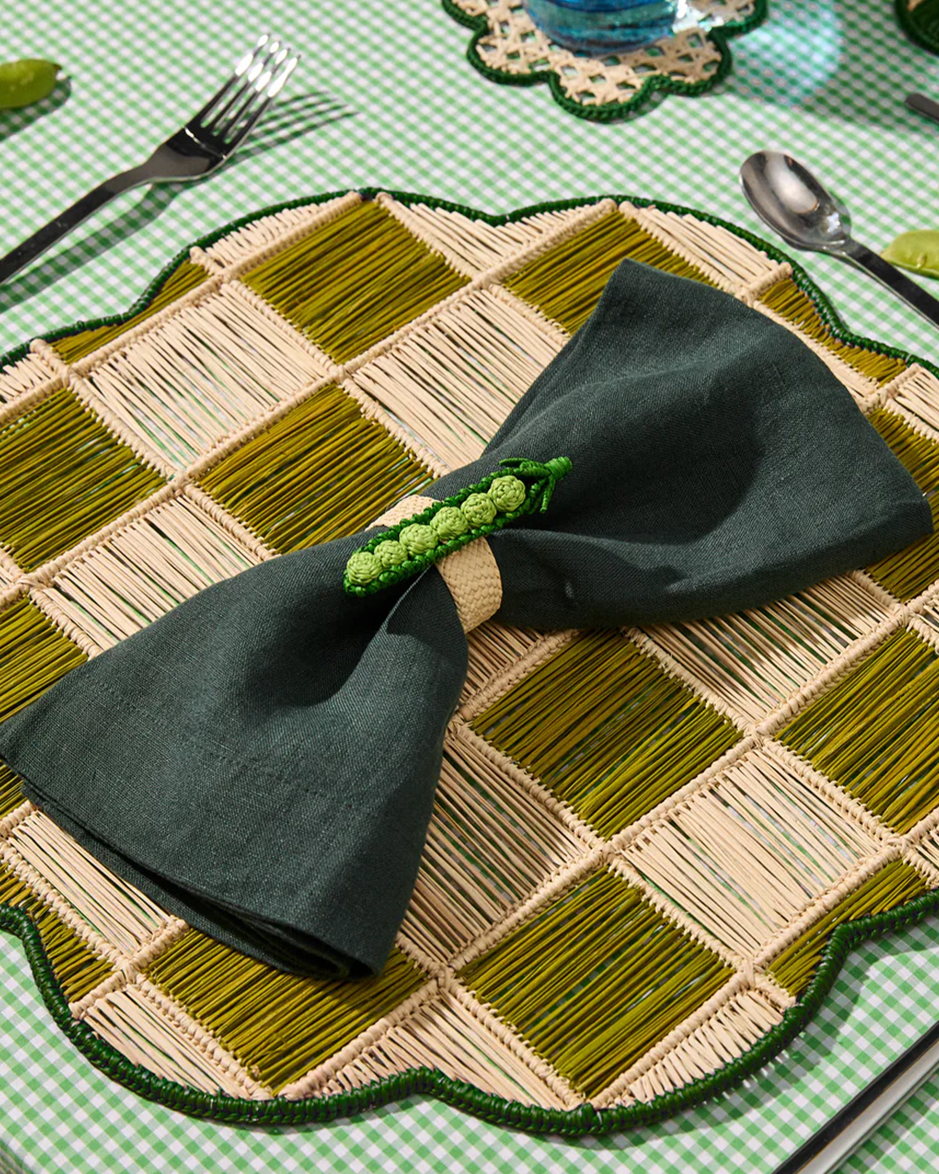 Peas Napkin Ring