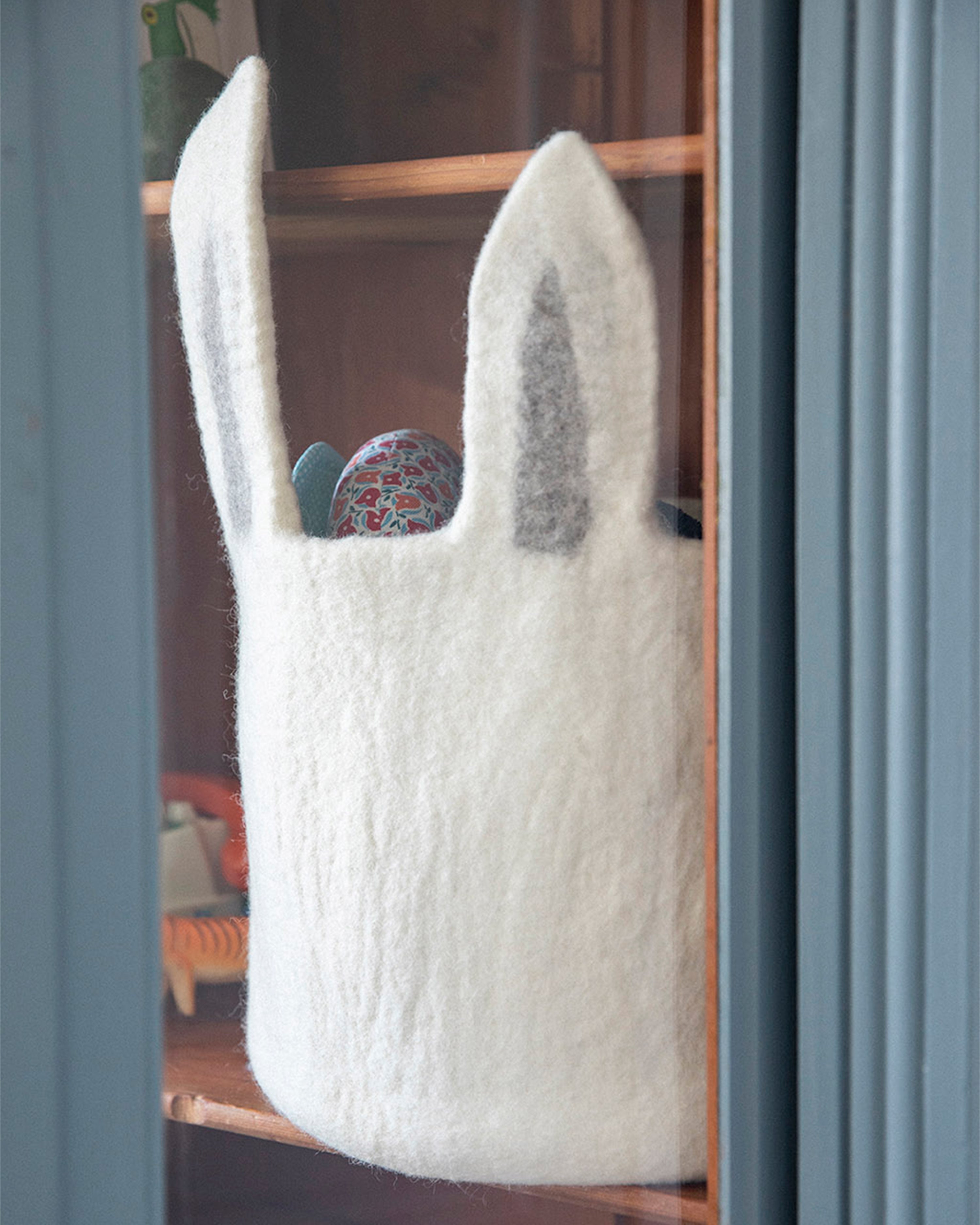 Short Bunny Basket/White