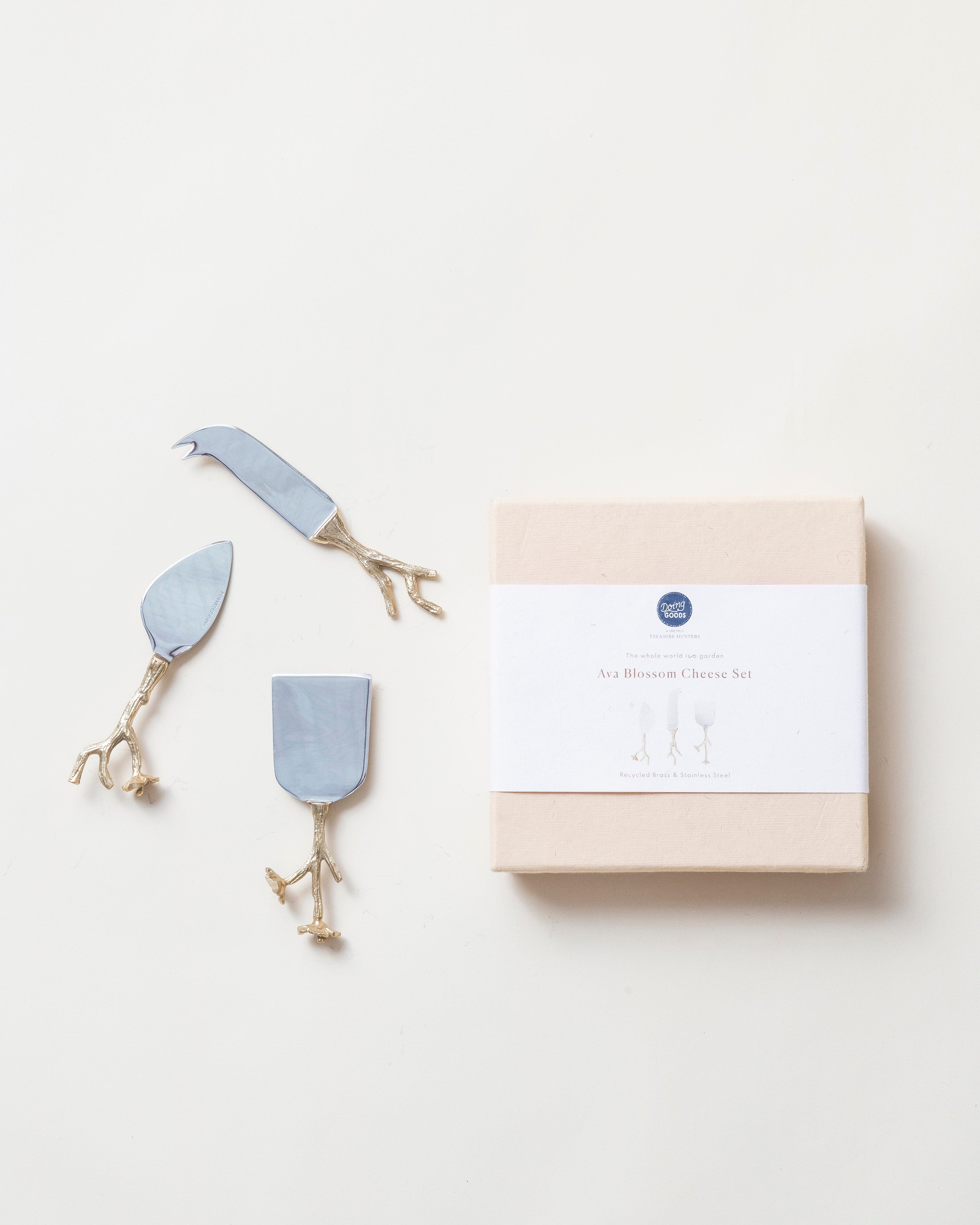Ava Blossom Cheese Set in Giftbox