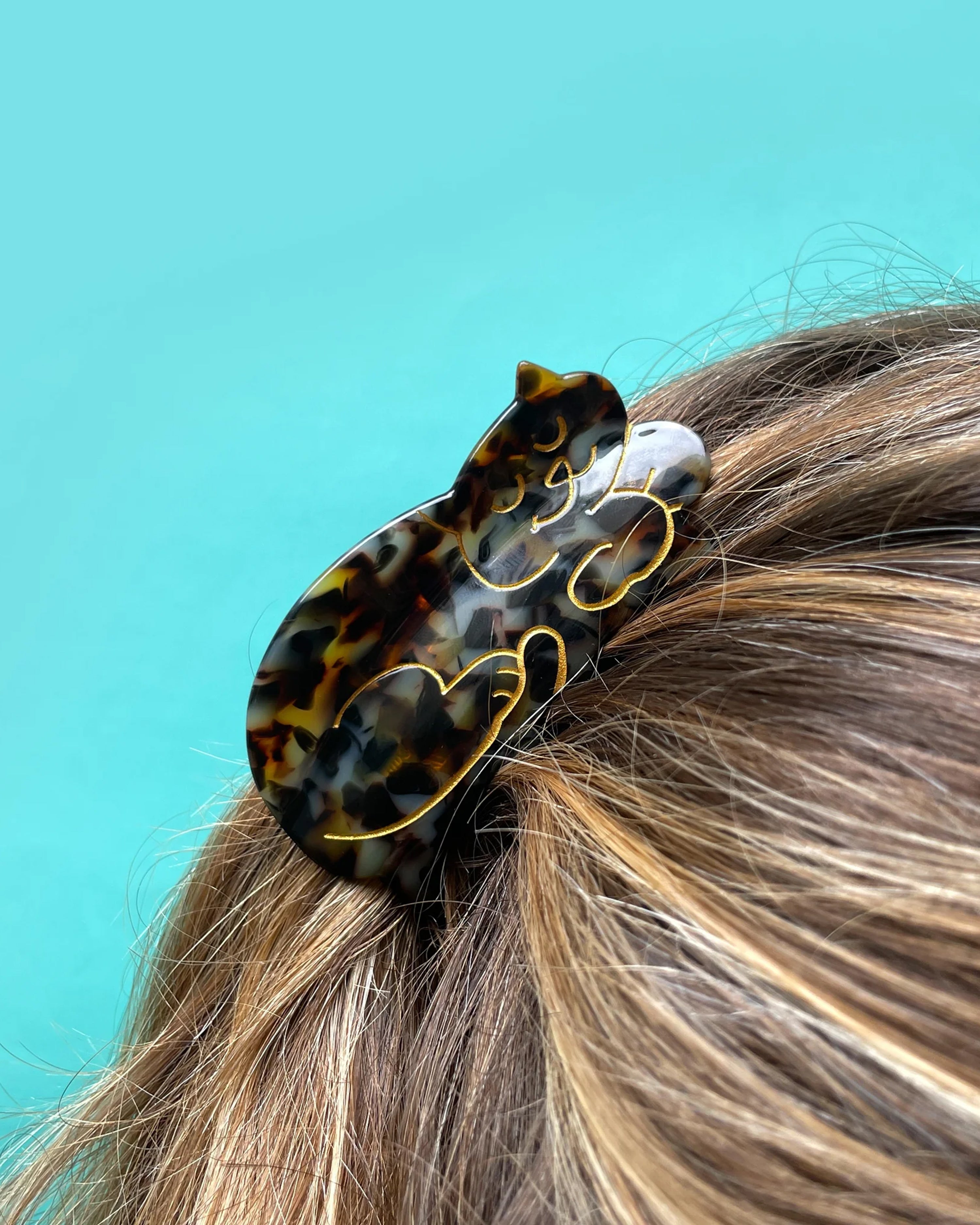 Tortoiseshell Cat Hair Claw