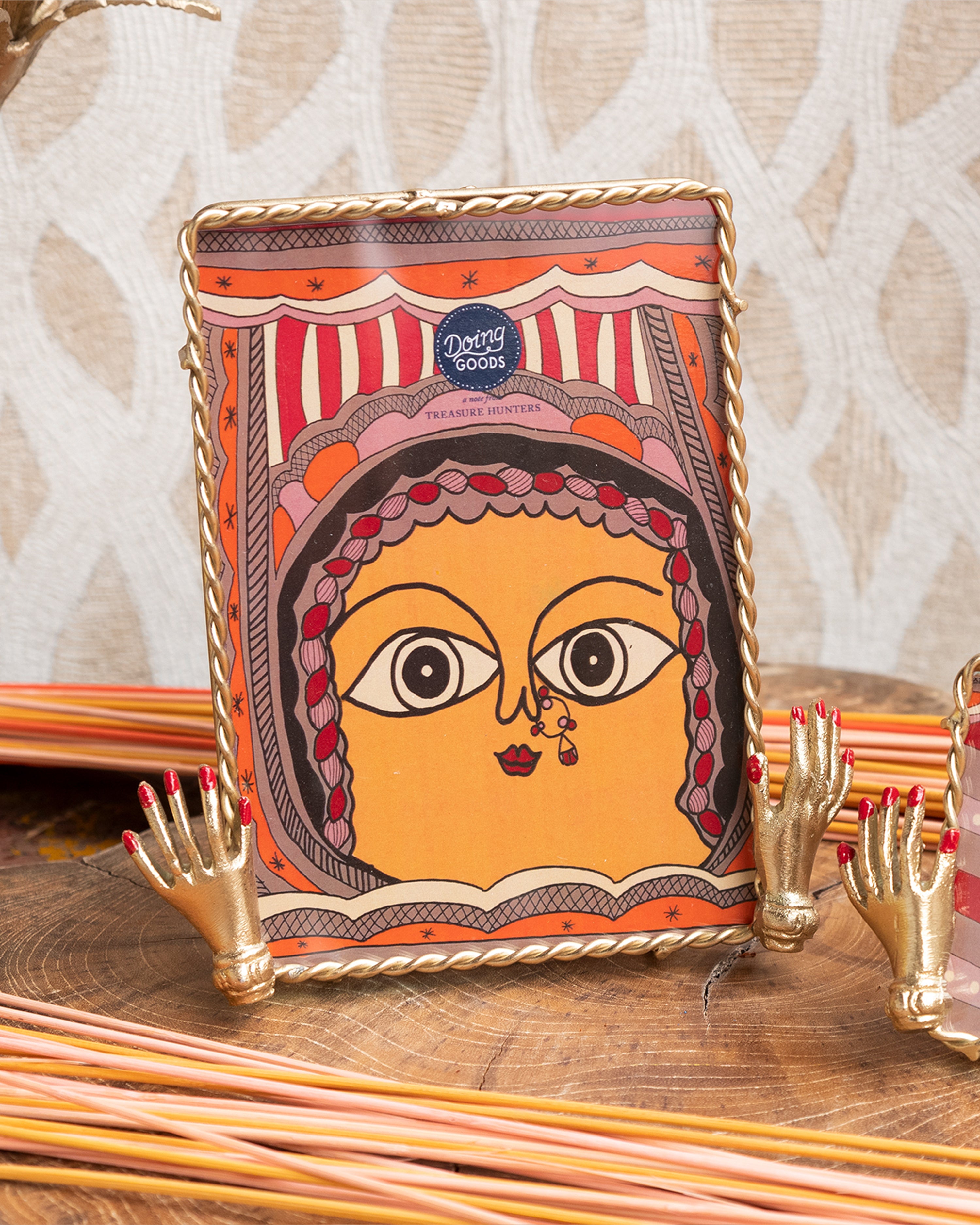 Jana Hand Frame Large