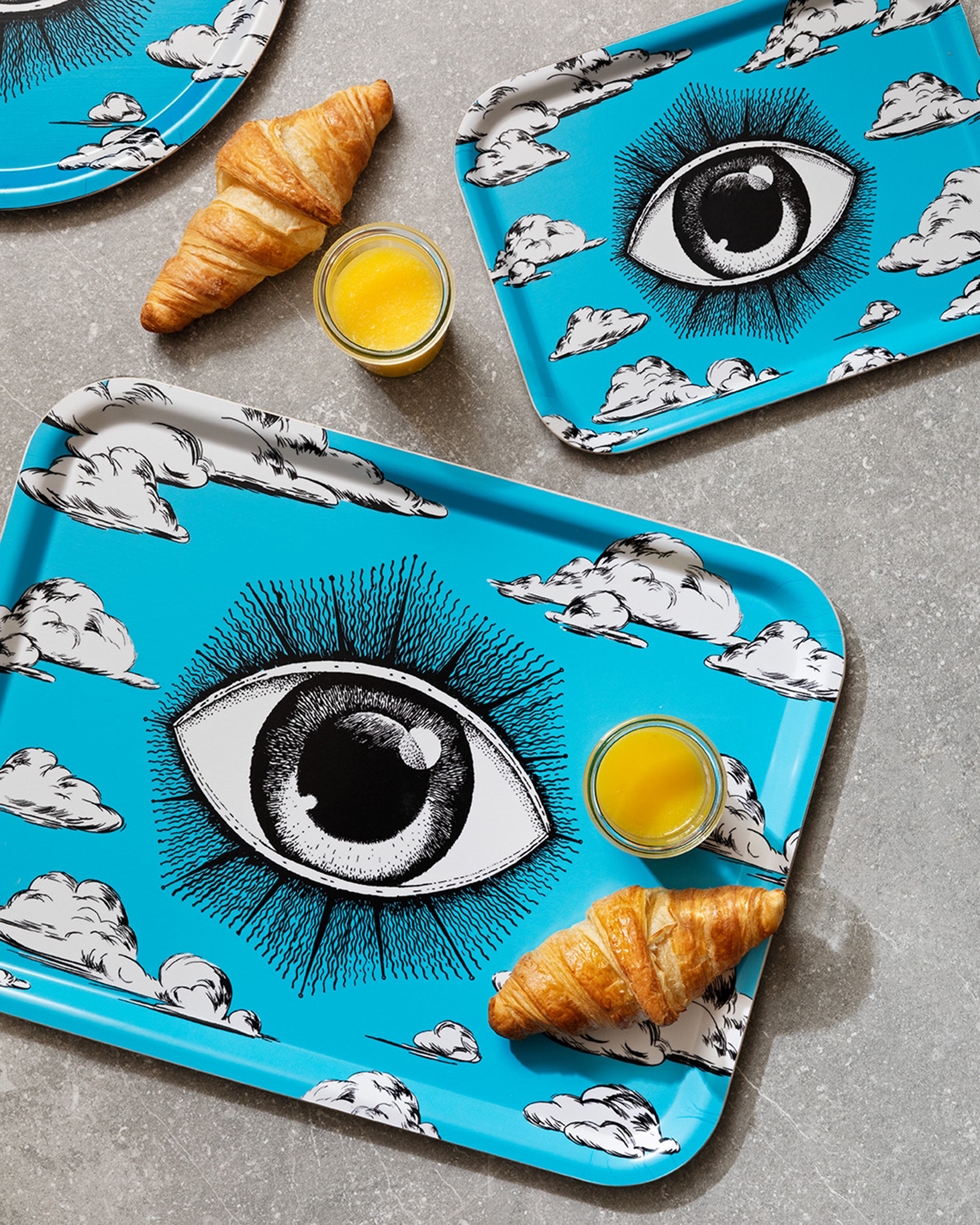 Eye of the Beholder/Blue Tray 27x20cm
