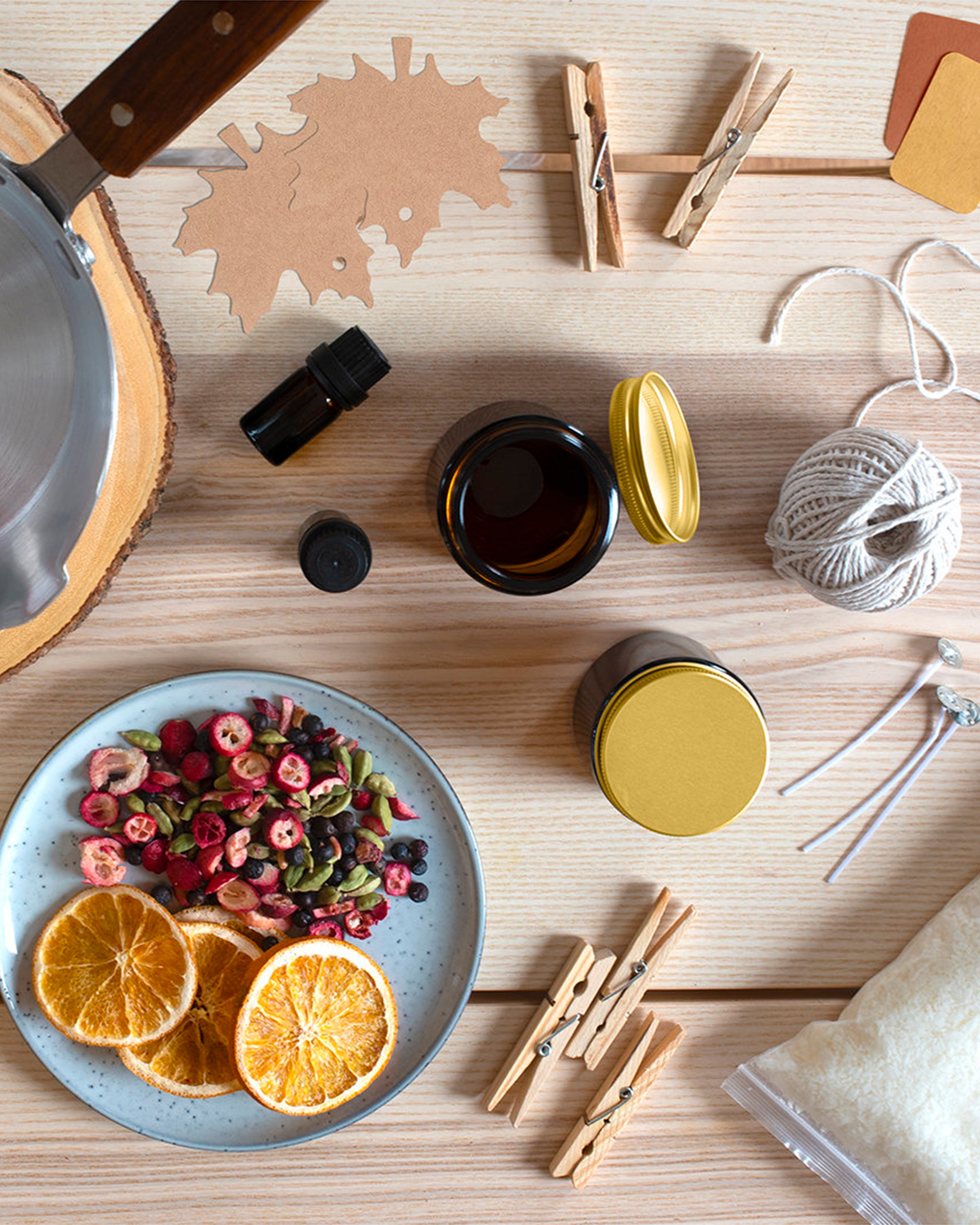 Wax & Wick Sandalwood Candle Making Kit