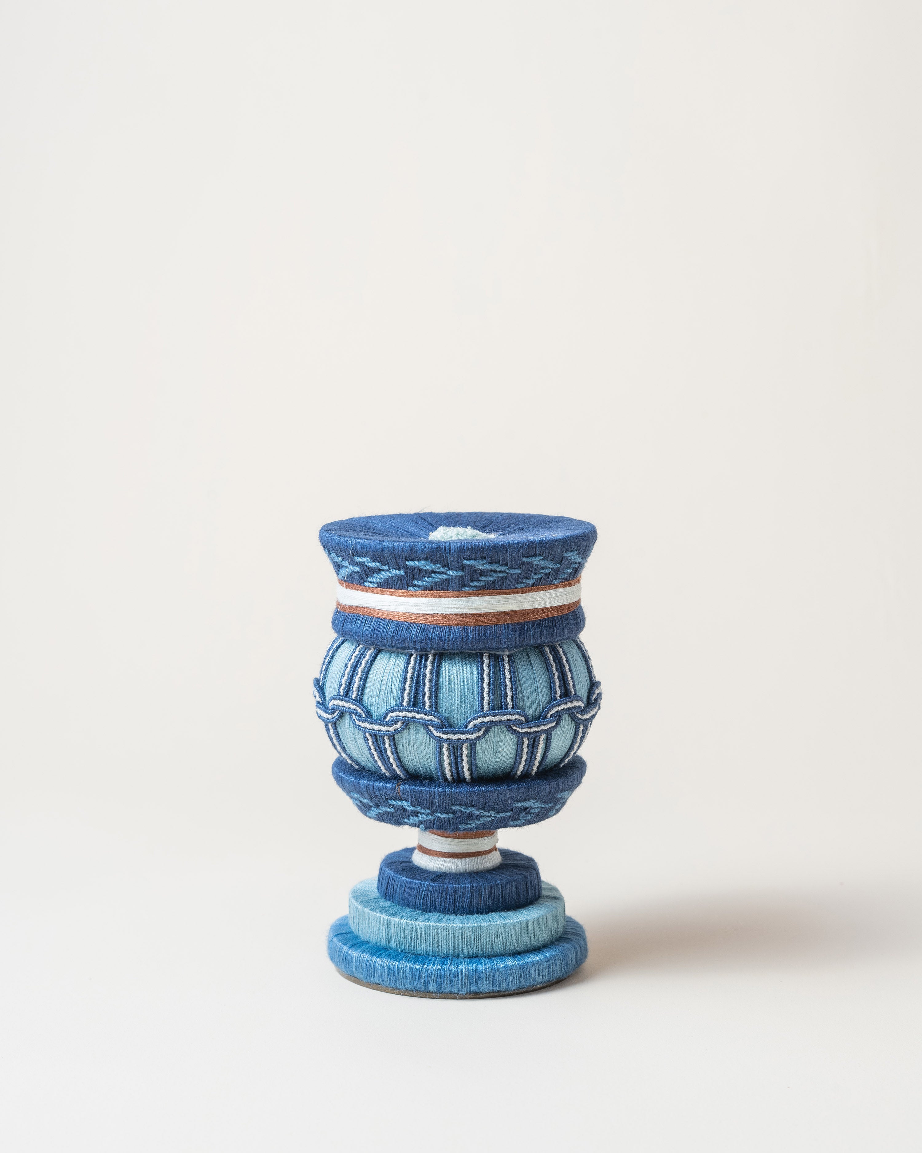Set of 2 Candlesticks Brothers