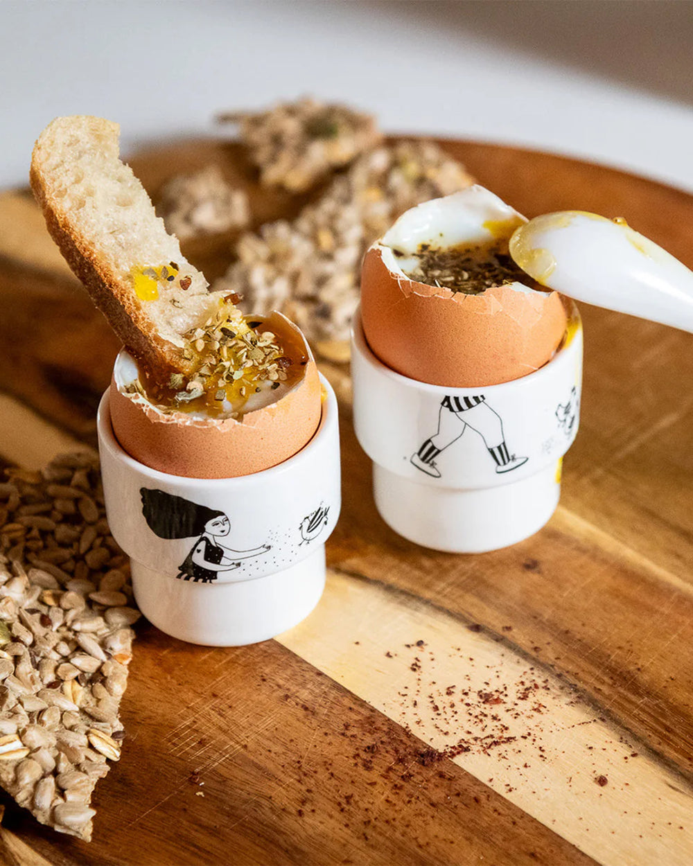 Egg Cup Feeding the Chicks (Set of 2)