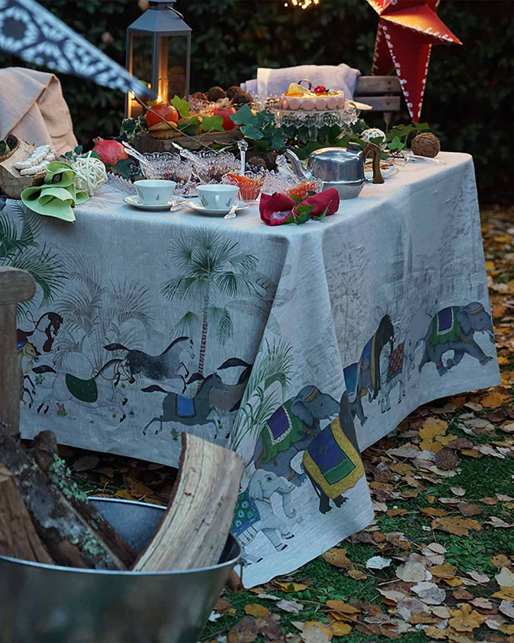Barnum Linen Tablecloth