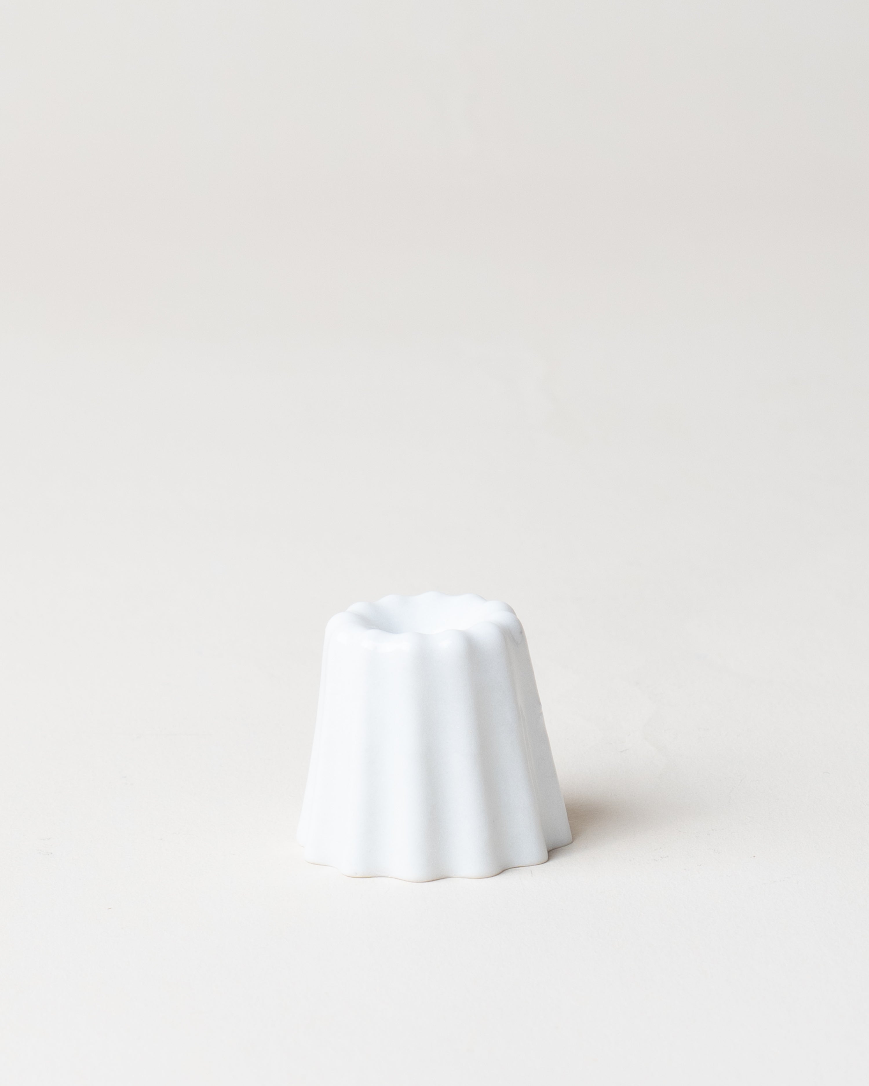 Candle Holder/White