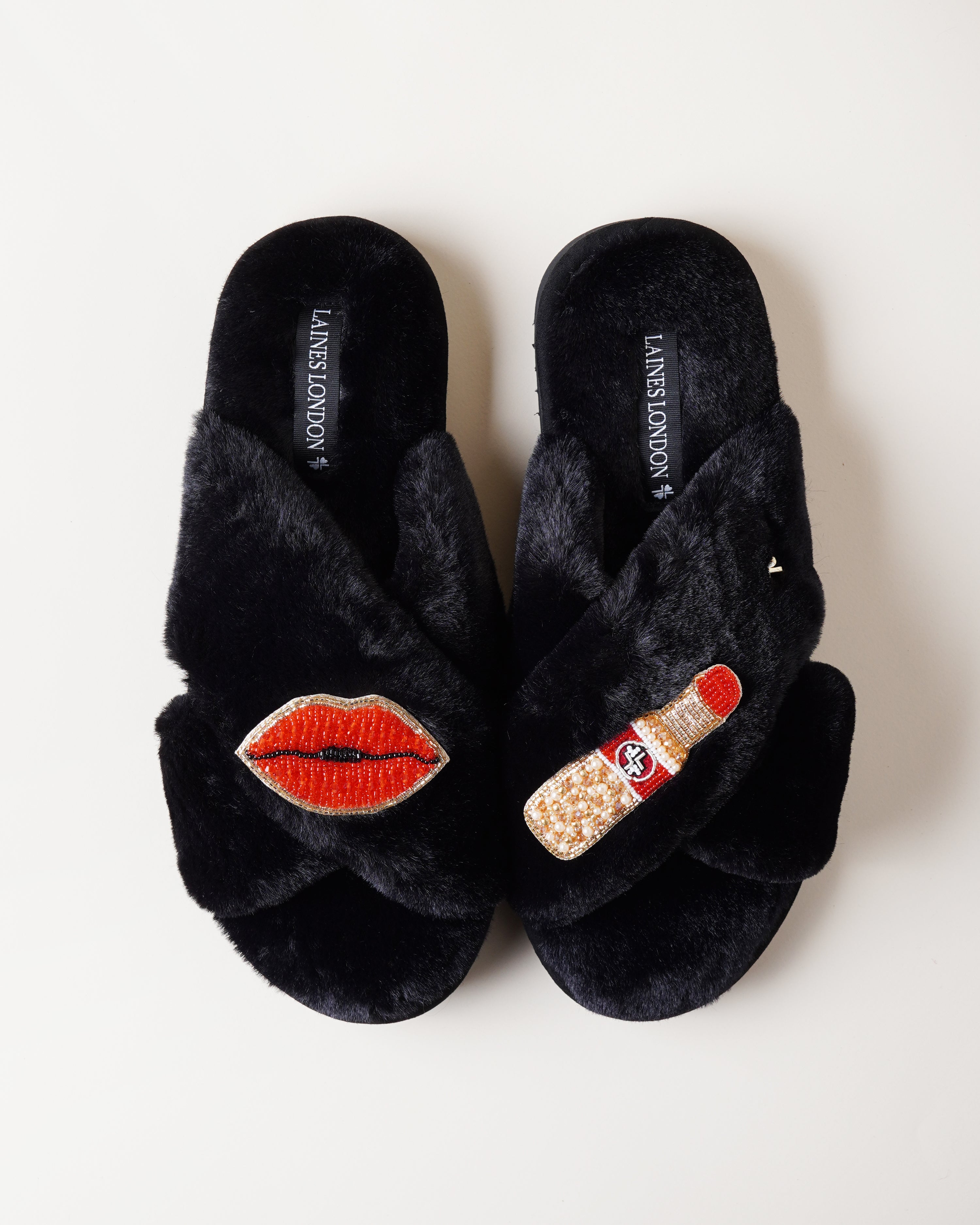 Classic Slippers With Red Lipstick & Lips Brooches Black