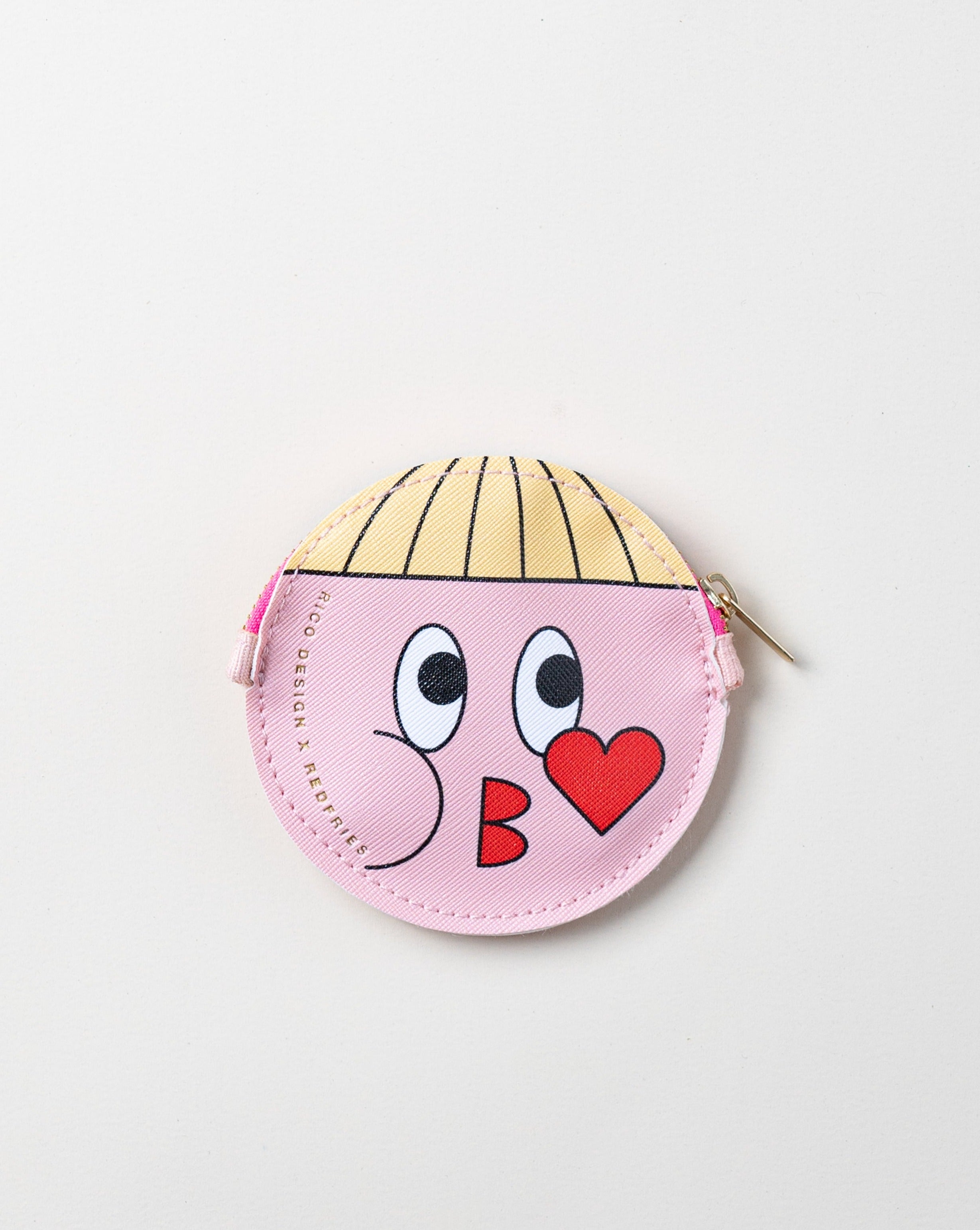 Coin Purse/Girl Kiss