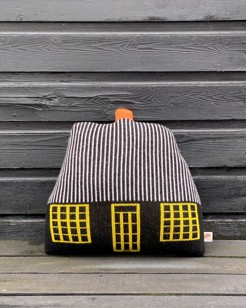Cottage Cushion Black