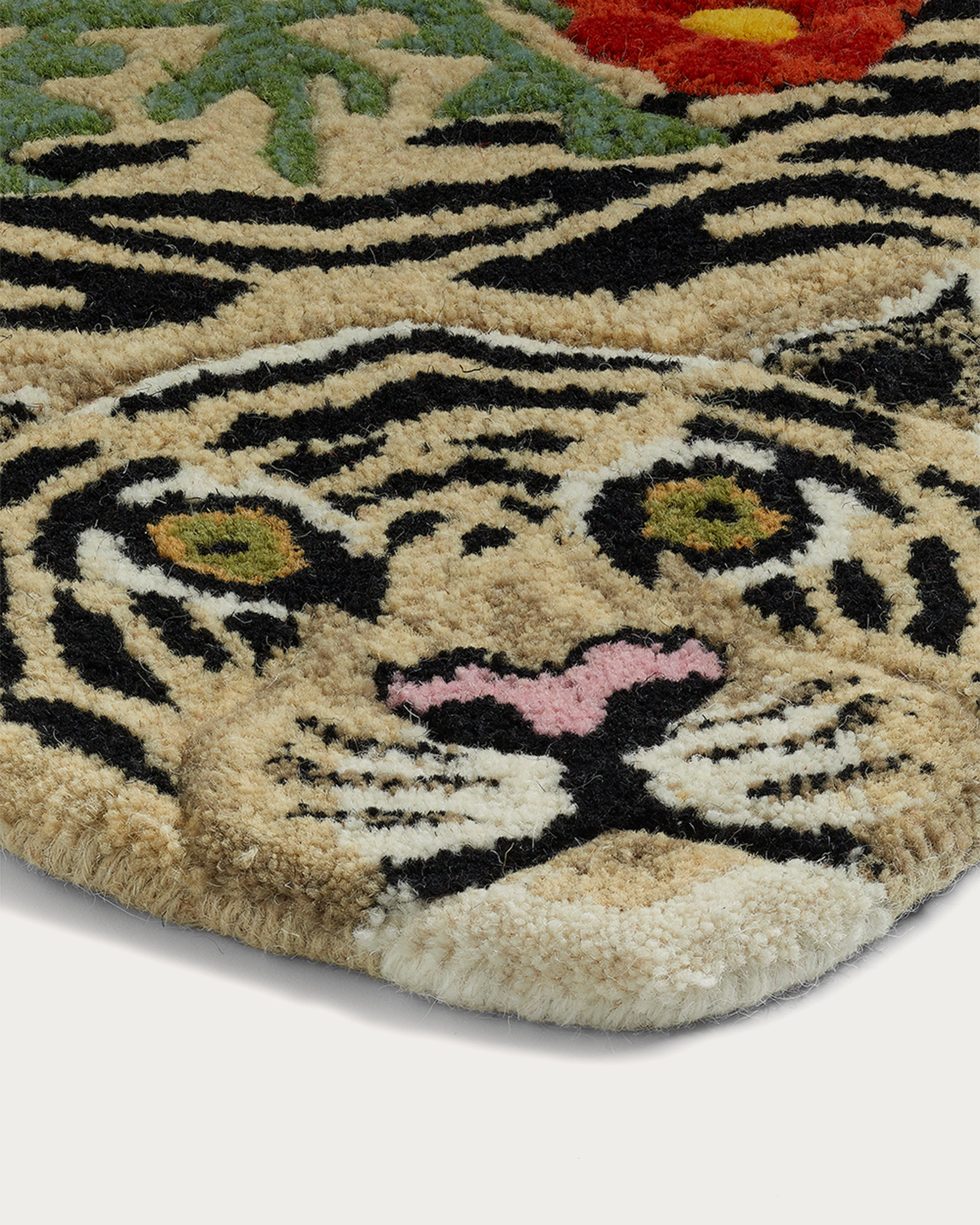 Floral White Tiger Rug Small
