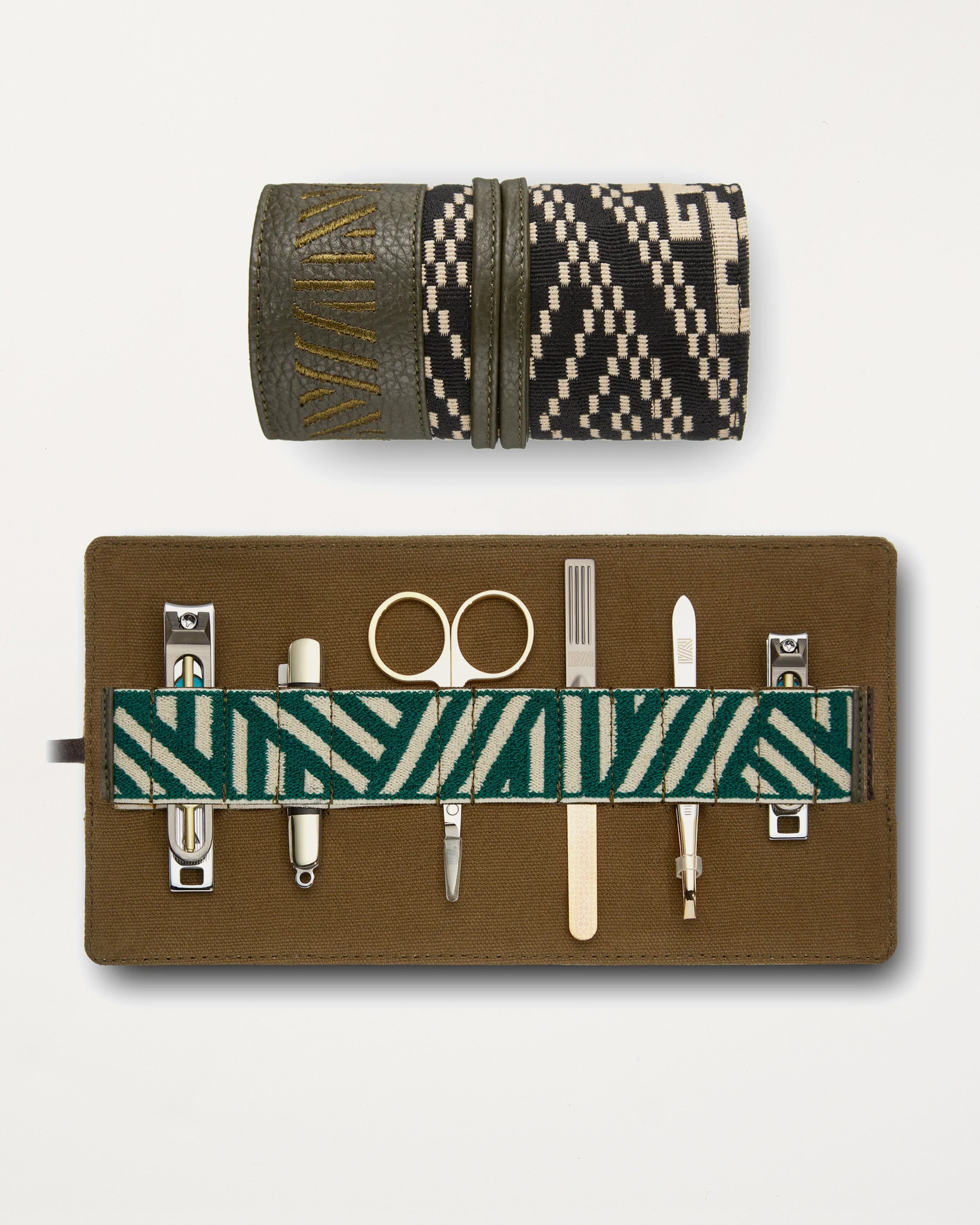 Gaucho Aztec Grooming Roll, Black and White