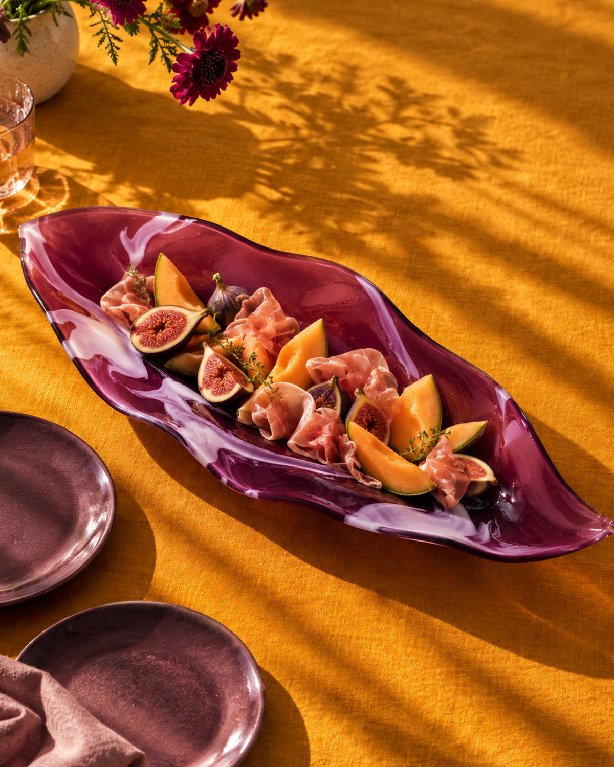 Gelso Leaf Plate Marble Plum L65cm
