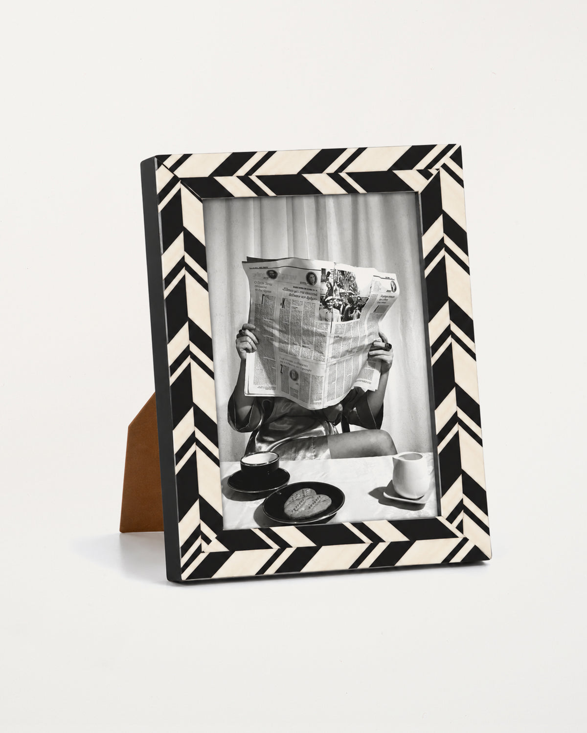 J-Louis Black/White Frame