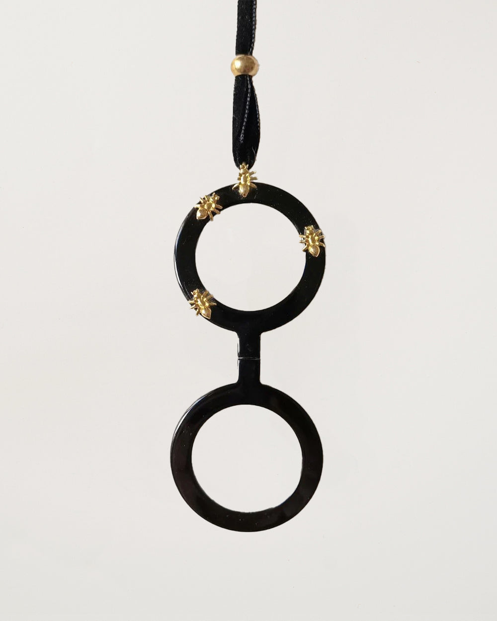 Pendant Glasses Ants
