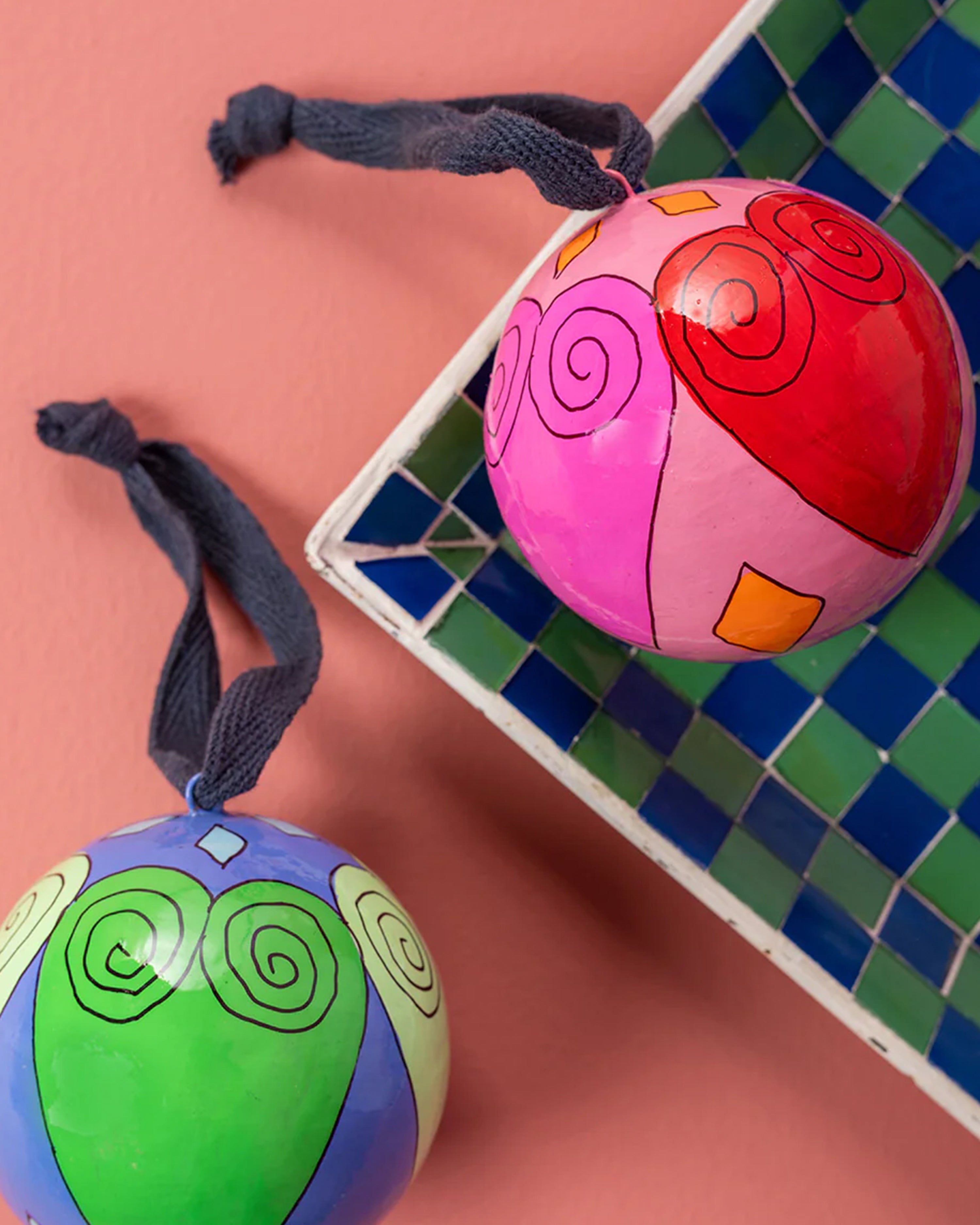 Pink & Red Hearts Bauble