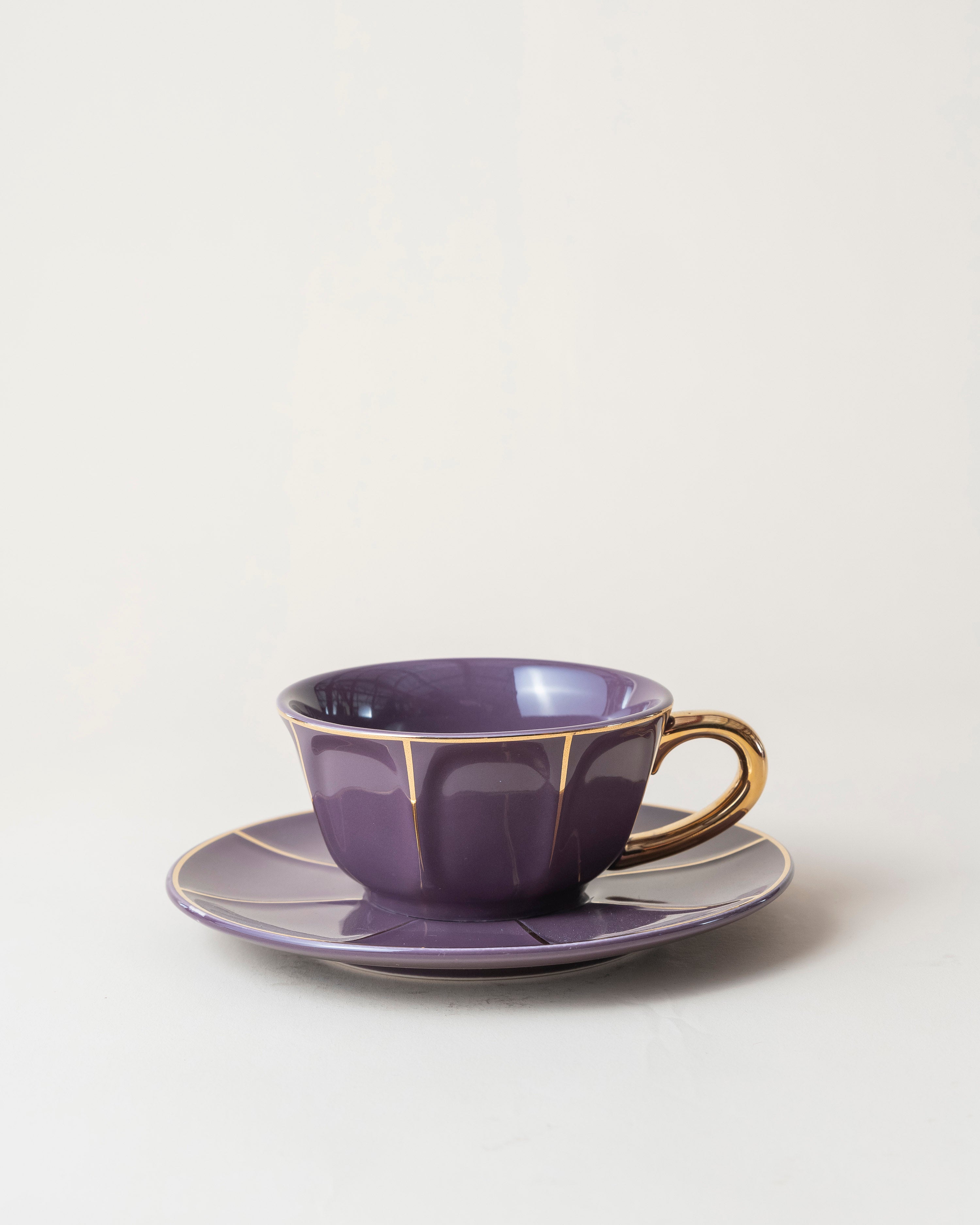 Tea Cup & Saucer/Purple