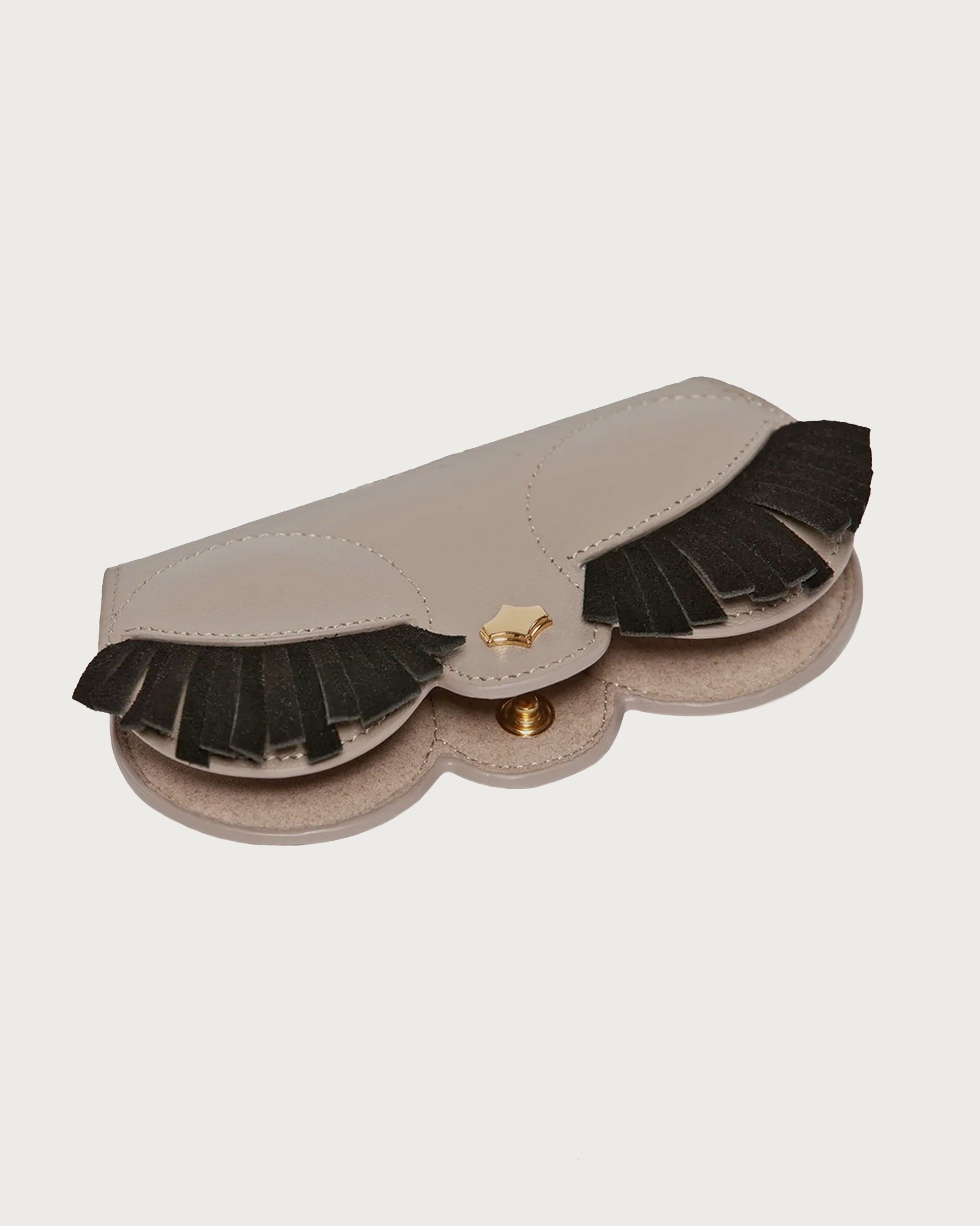 SunCover Glasses Case Flirty Lashes