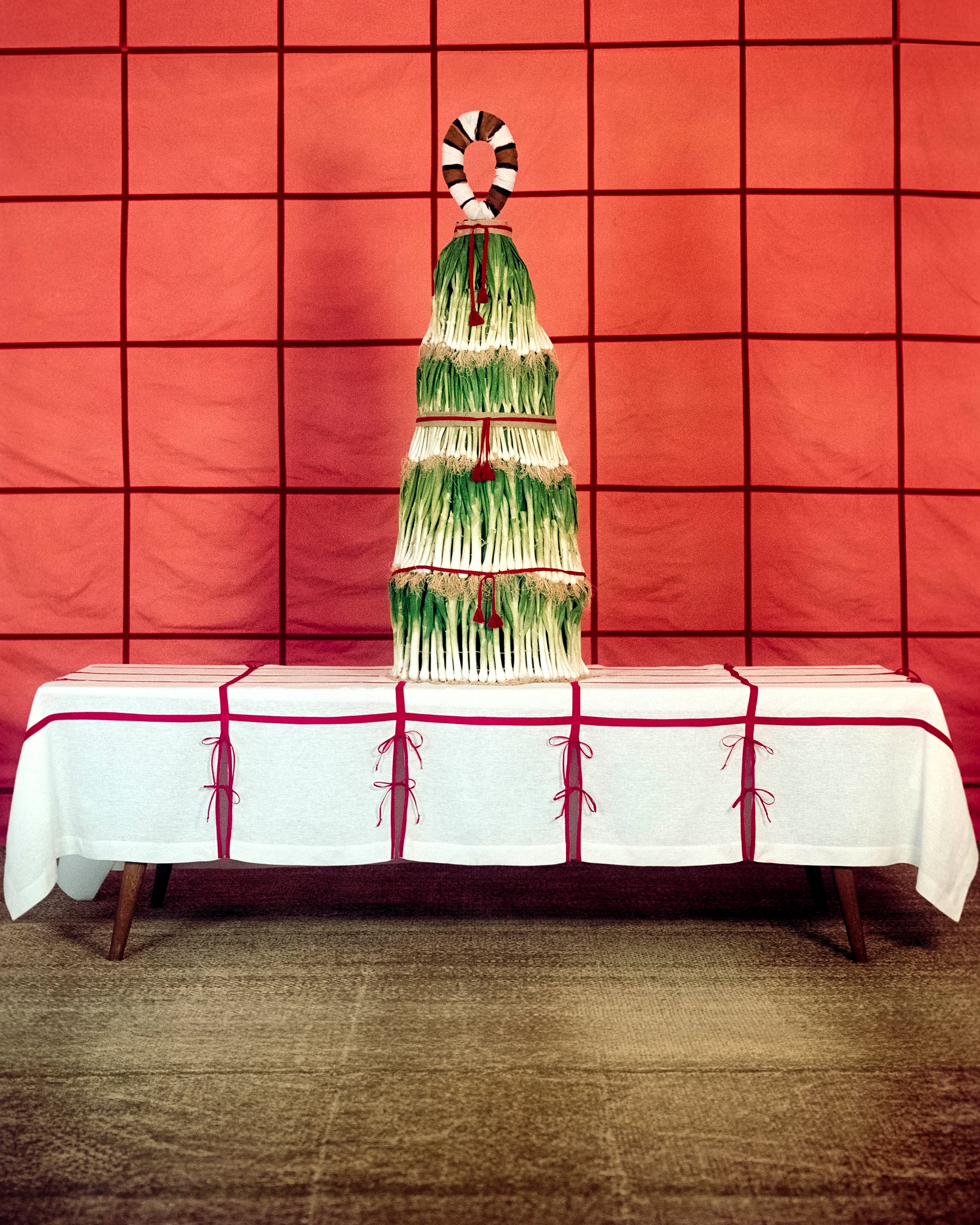 Tie Me Up Linen Tablecloth 180x320cm